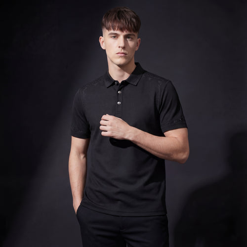 Polo con ribete ornamentado - NEGRO